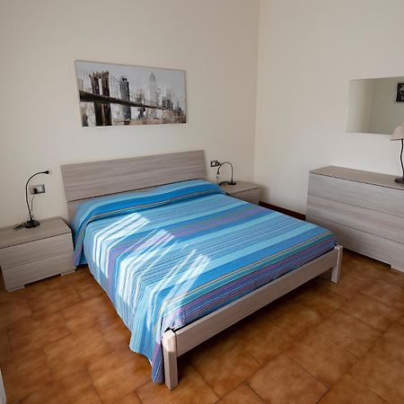 Casa Stema Lägenhet Meda Exteriör bild